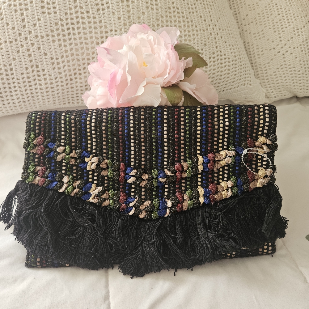 Elegant Black and Multicolor Clutch Wristlets full Linen